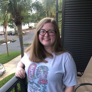 Meet your Posher, Ashley